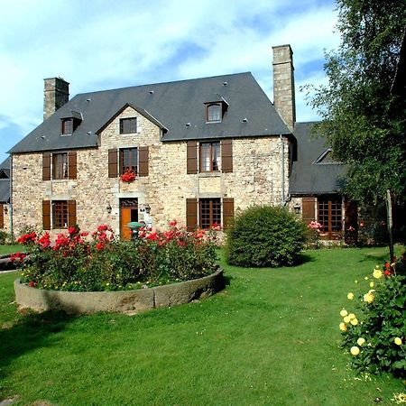 Logis Hotel Restaurant Manoir De L'Acherie Sainte-Cécile Eksteriør billede