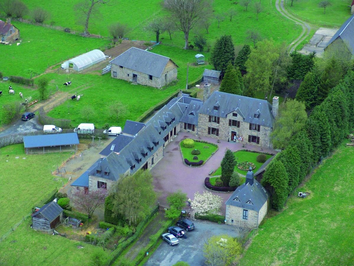Logis Hotel Restaurant Manoir De L'Acherie Sainte-Cécile Eksteriør billede