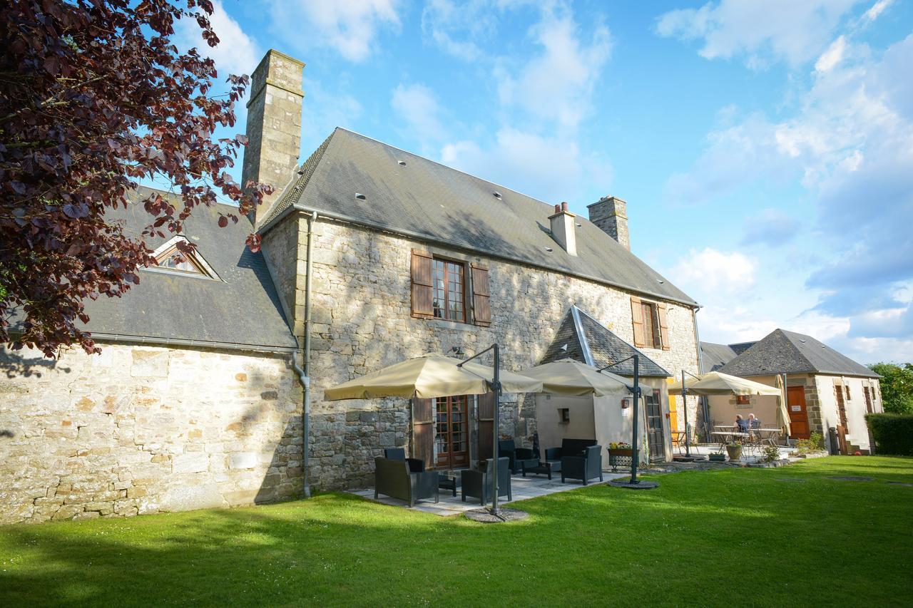 Logis Hotel Restaurant Manoir De L'Acherie Sainte-Cécile Eksteriør billede